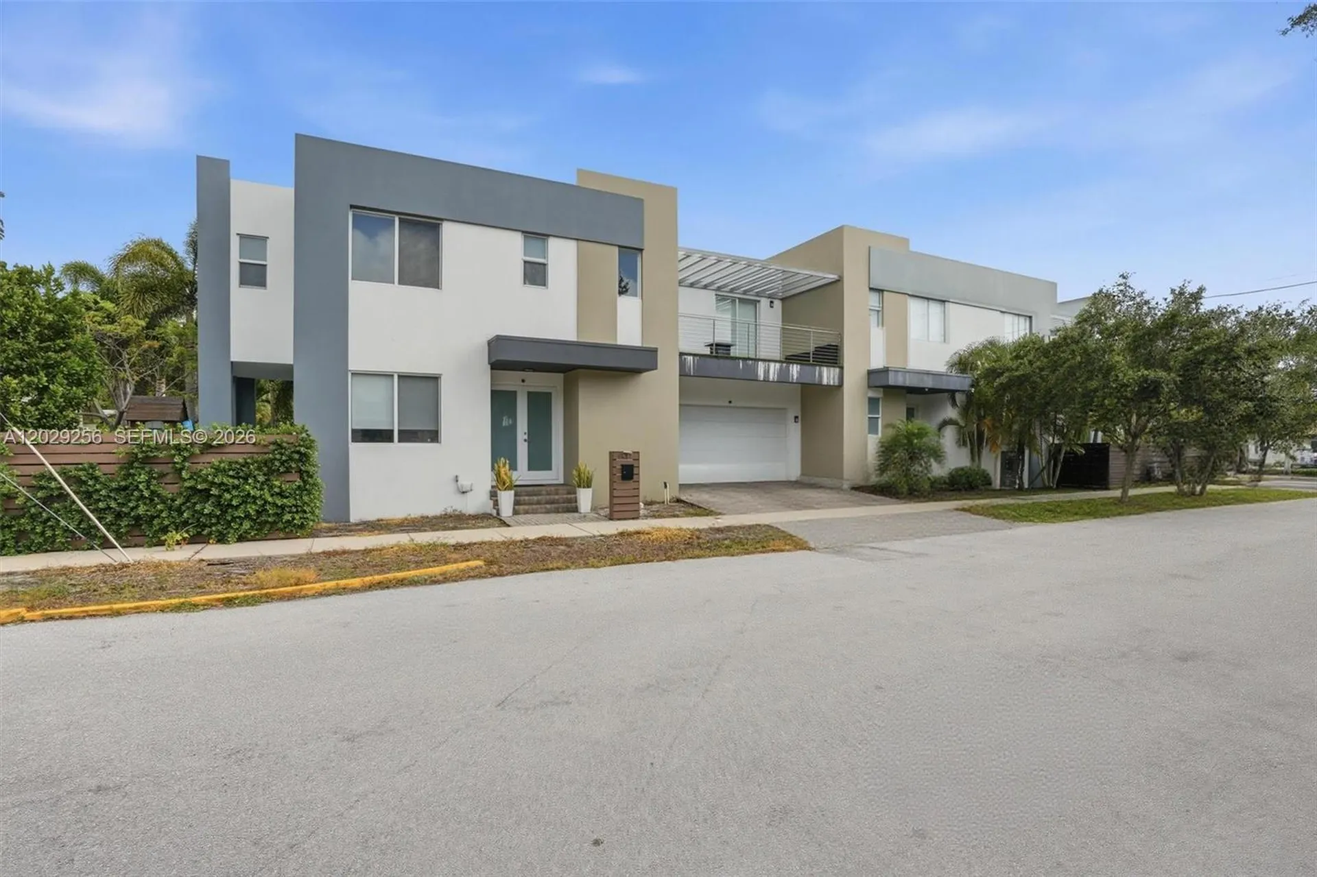 1417 NE 17th Street Fort Lauderdale FL 33305