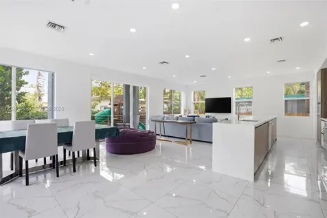 1417 NE 17th Street Fort Lauderdale FL 33305