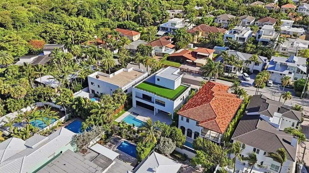 3318 NE 16th Place Fort Lauderdale FL 33305