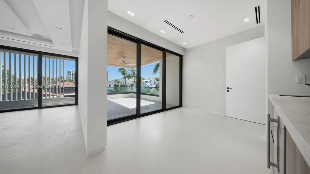 3318 NE 16th Place Fort Lauderdale FL 33305