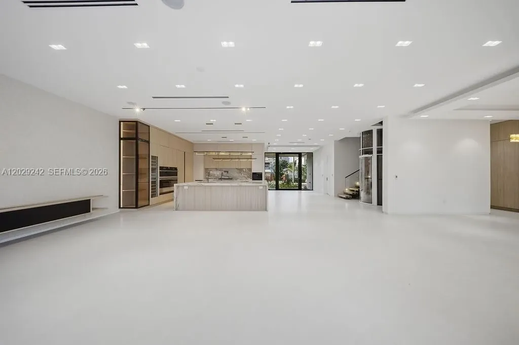 3318 NE 16th Place Fort Lauderdale FL 33305