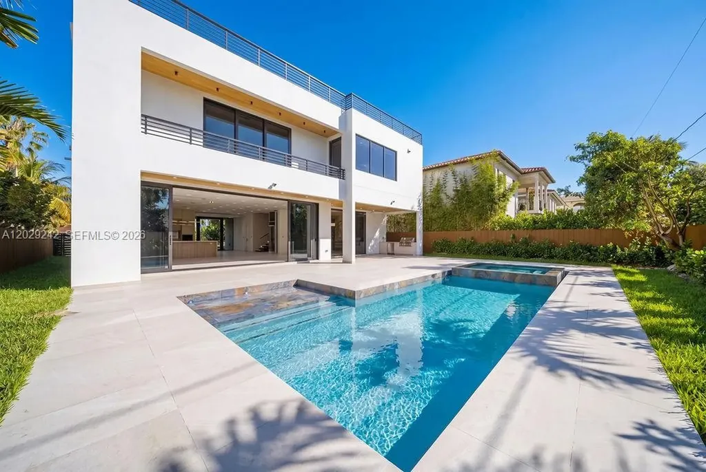 3318 NE 16th Place Fort Lauderdale FL 33305