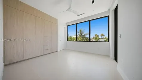 3318 NE 16th Place Fort Lauderdale FL 33305