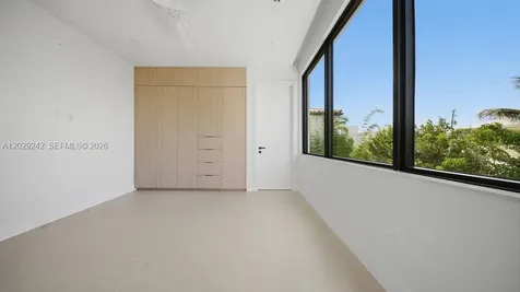 3318 NE 16th Place Fort Lauderdale FL 33305