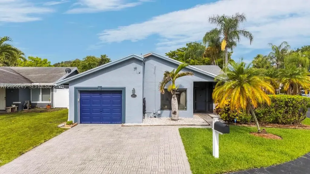 971 NW 89th Avenue Plantation FL 33324