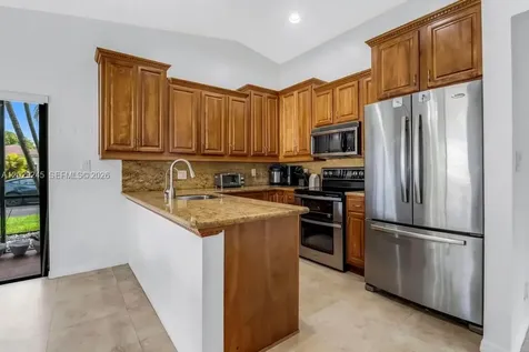 971 NW 89th Avenue Plantation FL 33324