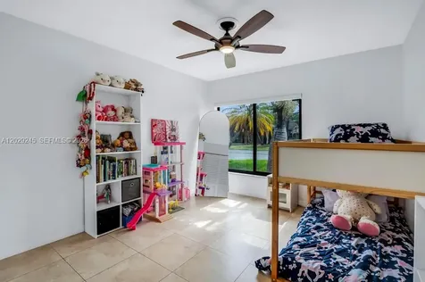 971 NW 89th Avenue Plantation FL 33324