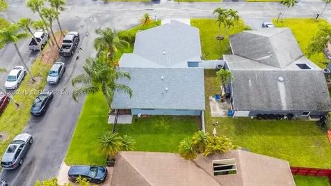 971 NW 89th Avenue Plantation FL 33324