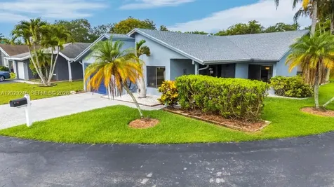 971 NW 89th Avenue Plantation FL 33324