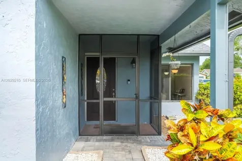 971 NW 89th Avenue Plantation FL 33324