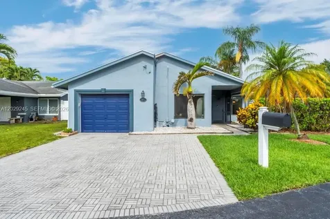 971 NW 89th Avenue Plantation FL 33324