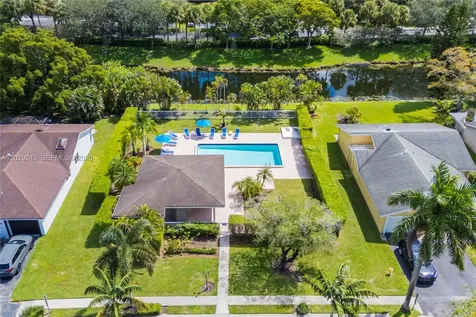 971 NW 89th Avenue Plantation FL 33324