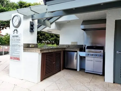 2000 S Bayshore Drive Miami FL 33133