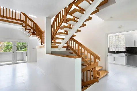 2000 S Bayshore Drive Miami FL 33133