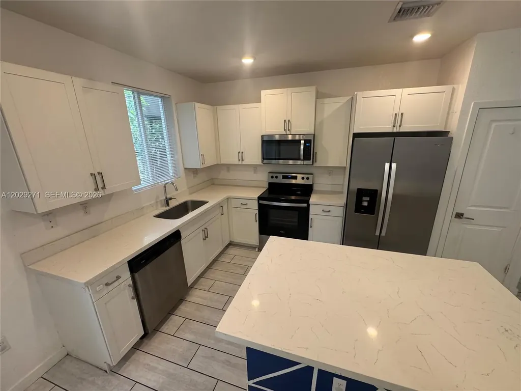 1048 SE 23rd Terrace Homestead FL 33035