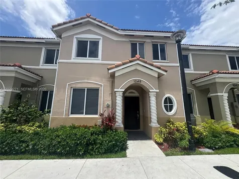 1048 SE 23rd Terrace Homestead FL 33035