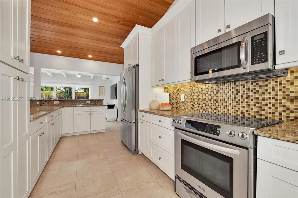 2716 NE 29th Court Fort Lauderdale FL 33306