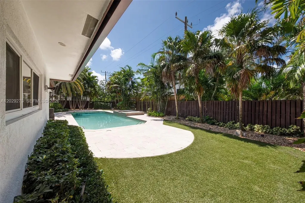 2716 NE 29th Court Fort Lauderdale FL 33306