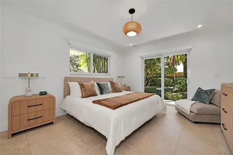 2716 NE 29th Court Fort Lauderdale FL 33306