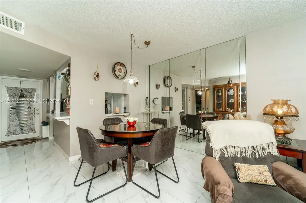 2811 N Pine Island Road Sunrise FL 33322