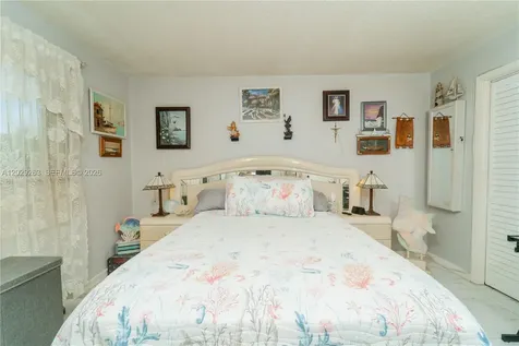 2811 N Pine Island Road Sunrise FL 33322
