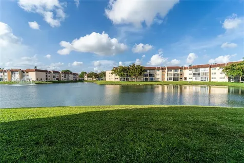 2811 N Pine Island Road Sunrise FL 33322