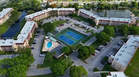 2811 N Pine Island Road Sunrise FL 33322