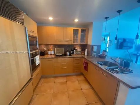 6799 Collins Avenue Miami Beach FL 33141