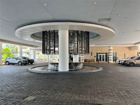 6799 Collins Avenue Miami Beach FL 33141