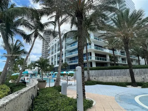 6799 Collins Avenue Miami Beach FL 33141