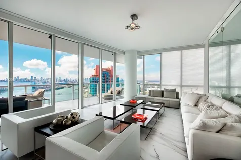 100 S Pointe Drive Miami Beach FL 33139