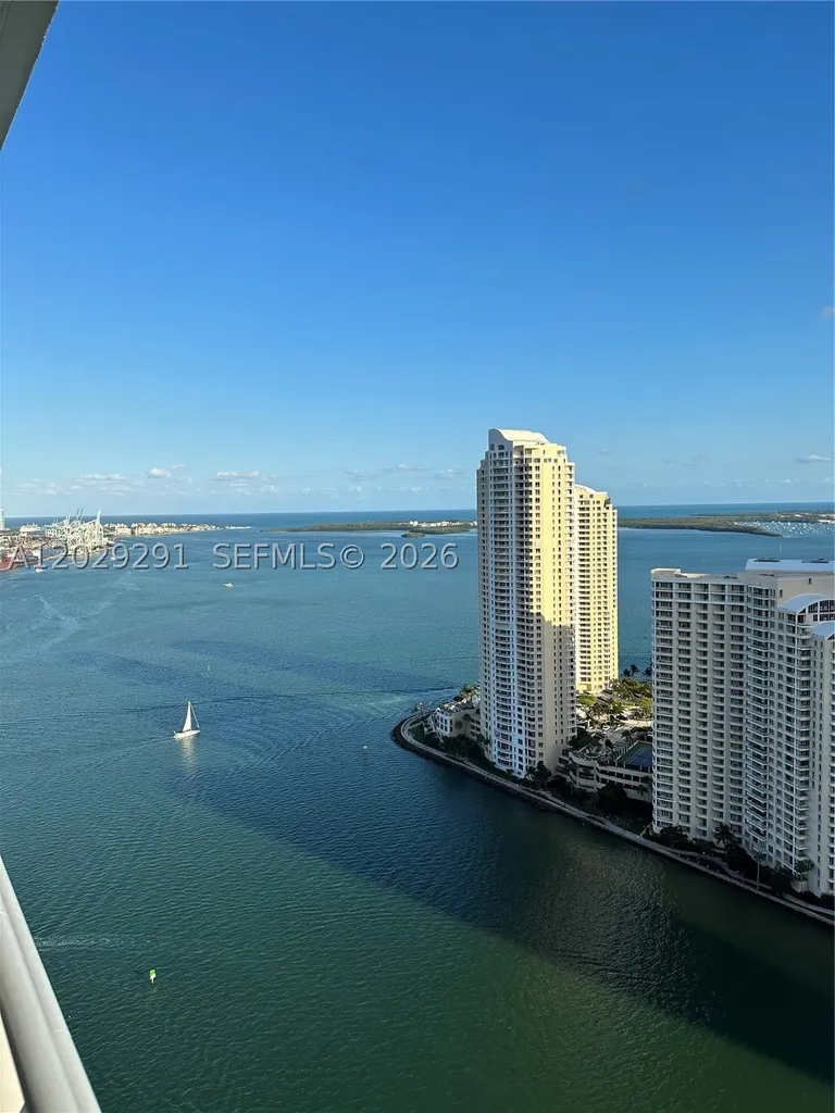 325 S Biscayne Boulevard Miami FL 33131