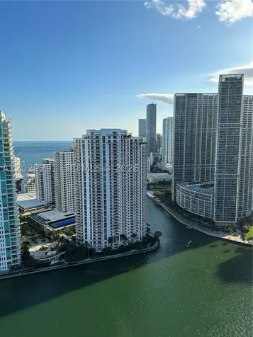 325 S Biscayne Boulevard Miami FL 33131
