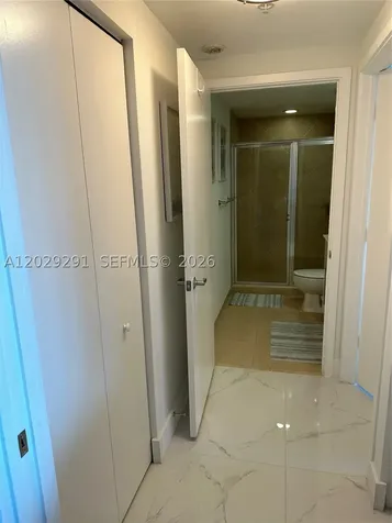 325 S Biscayne Boulevard Miami FL 33131