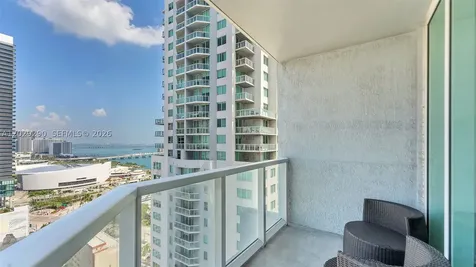 253 NE 2nd Street Miami FL 33132