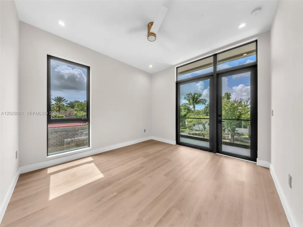 1637 Monroe Street Hollywood FL 33020