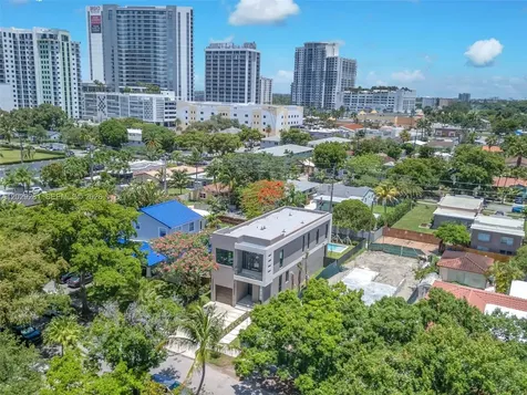 1637 Monroe Street Hollywood FL 33020