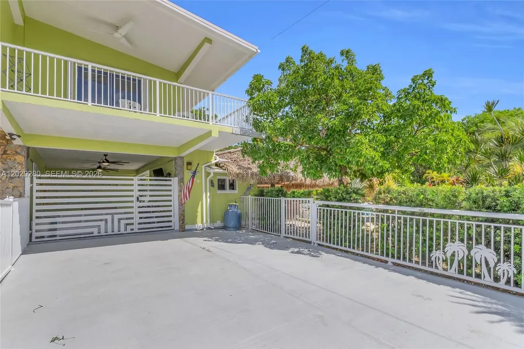 443 4th Road Key Largo FL 33037
