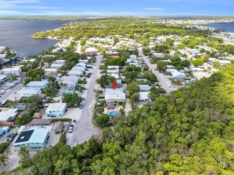 443 4th Road Key Largo FL 33037