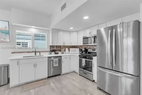 443 4th Road Key Largo FL 33037