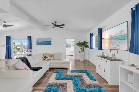443 4th Road Key Largo FL 33037
