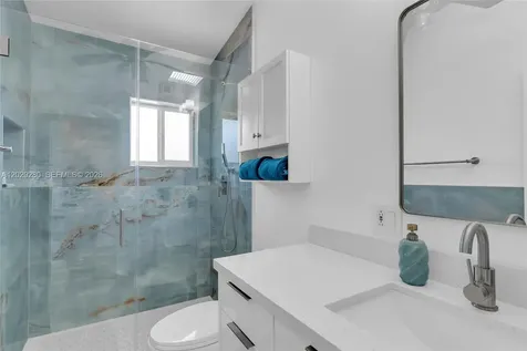 443 4th Road Key Largo FL 33037