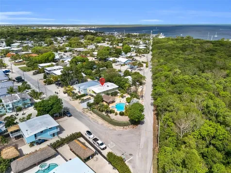 443 4th Road Key Largo FL 33037