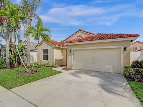 16541 NW 5th Street Pembroke Pines FL 33028