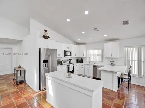 16541 NW 5th Street Pembroke Pines FL 33028
