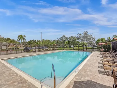 16541 NW 5th Street Pembroke Pines FL 33028