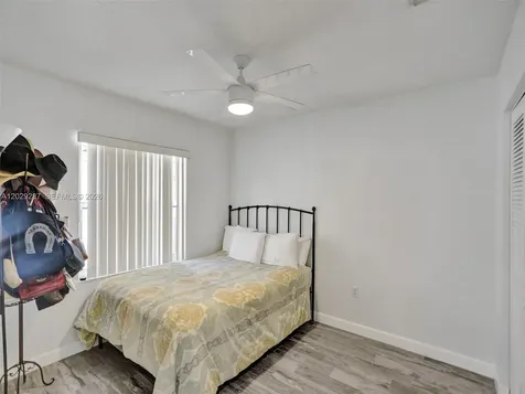 16541 NW 5th Street Pembroke Pines FL 33028