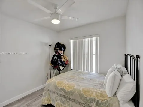 16541 NW 5th Street Pembroke Pines FL 33028