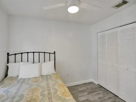 16541 NW 5th Street Pembroke Pines FL 33028