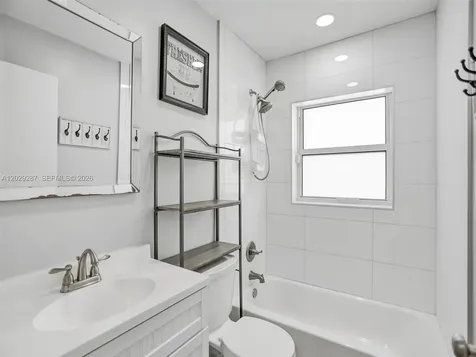 16541 NW 5th Street Pembroke Pines FL 33028